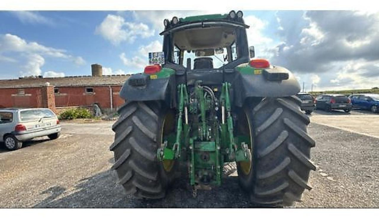 John Deere 6175m - Farm tractor: picture 2 John Deere 6175m - Farm tractor: picture 2
