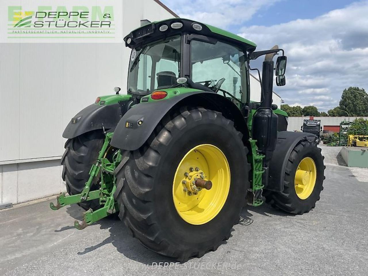 John Deere 6175r - Farm tractor: picture 3 John Deere 6175r - Farm tractor: picture 3