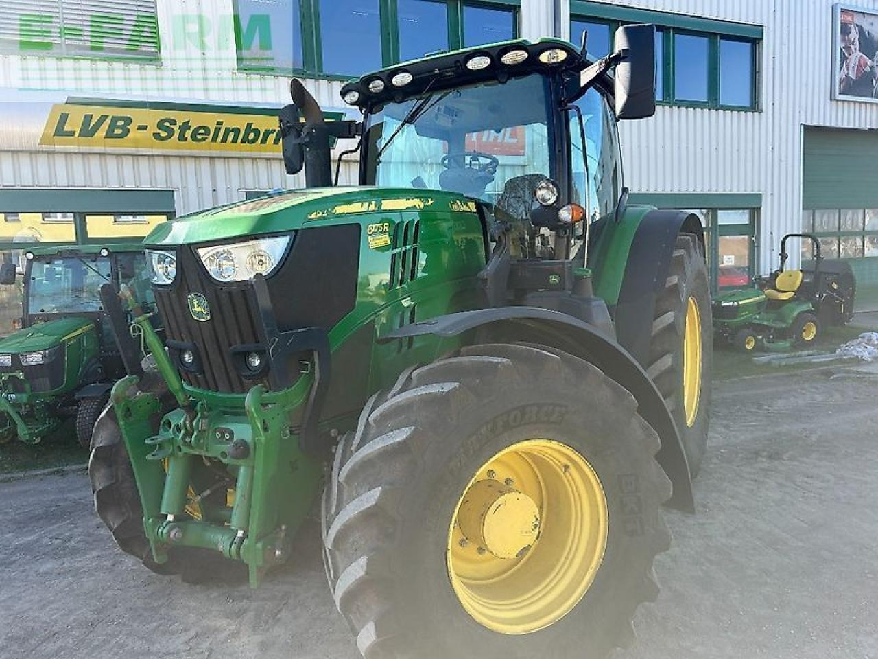 John Deere 6175r - Farm tractor: picture 1 John Deere 6175r - Farm tractor: picture 1