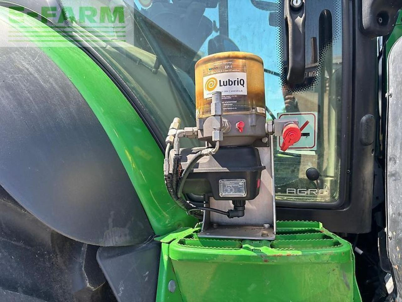 John Deere 6175r - Farm tractor: picture 4 John Deere 6175r - Farm tractor: picture 4