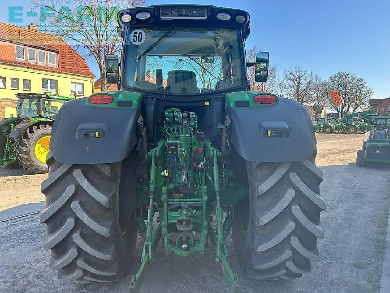 John Deere 6175r - Farm tractor: picture 5 John Deere 6175r - Farm tractor: picture 5