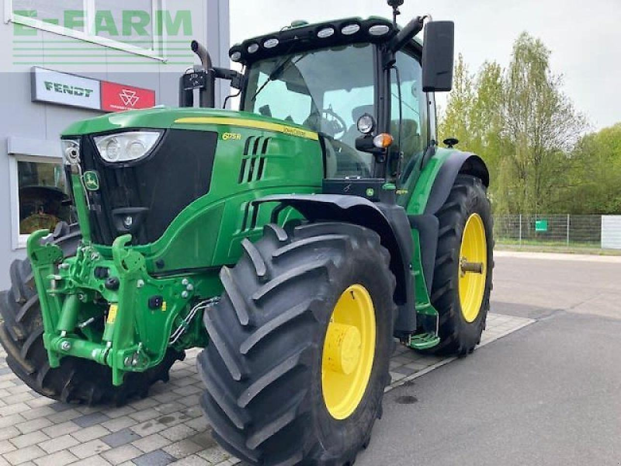 John Deere 6175r - Farm tractor: picture 1 John Deere 6175r - Farm tractor: picture 1