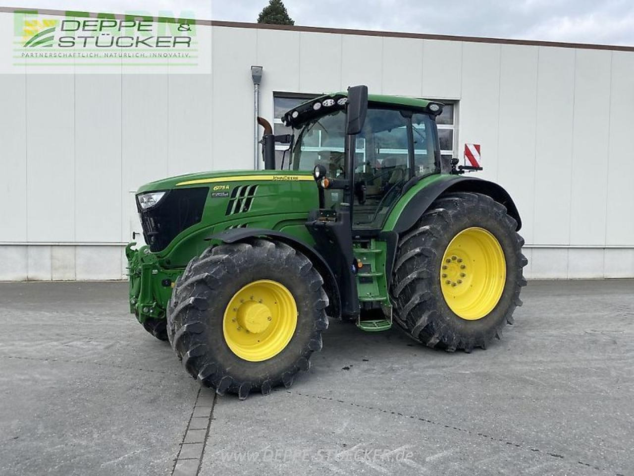 John Deere 6175r commandpro - Farm tractor: picture 1 John Deere 6175r commandpro - Farm tractor: picture 1
