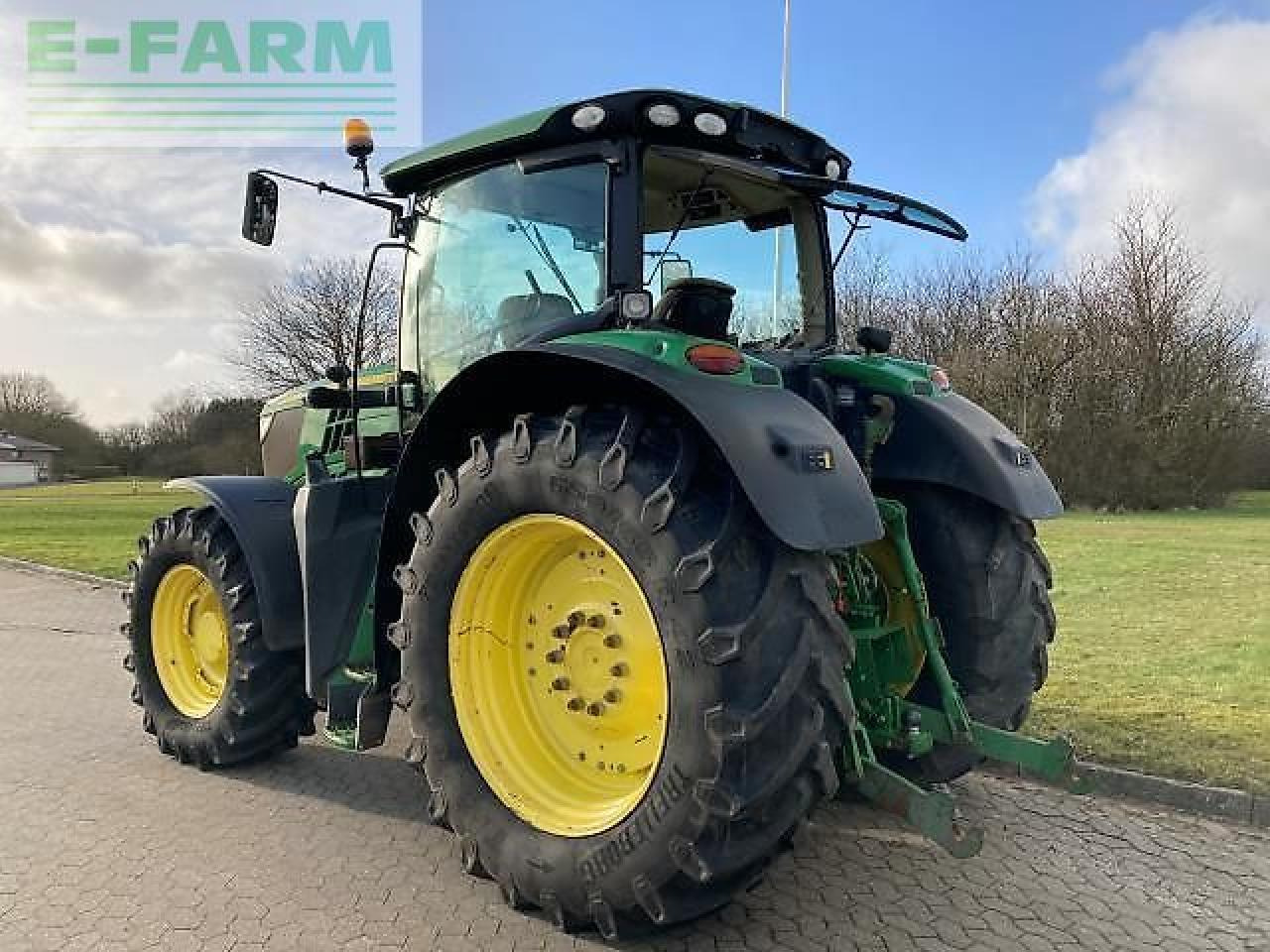 John Deere 6190r - Farm tractor: picture 2 John Deere 6190r - Farm tractor: picture 2