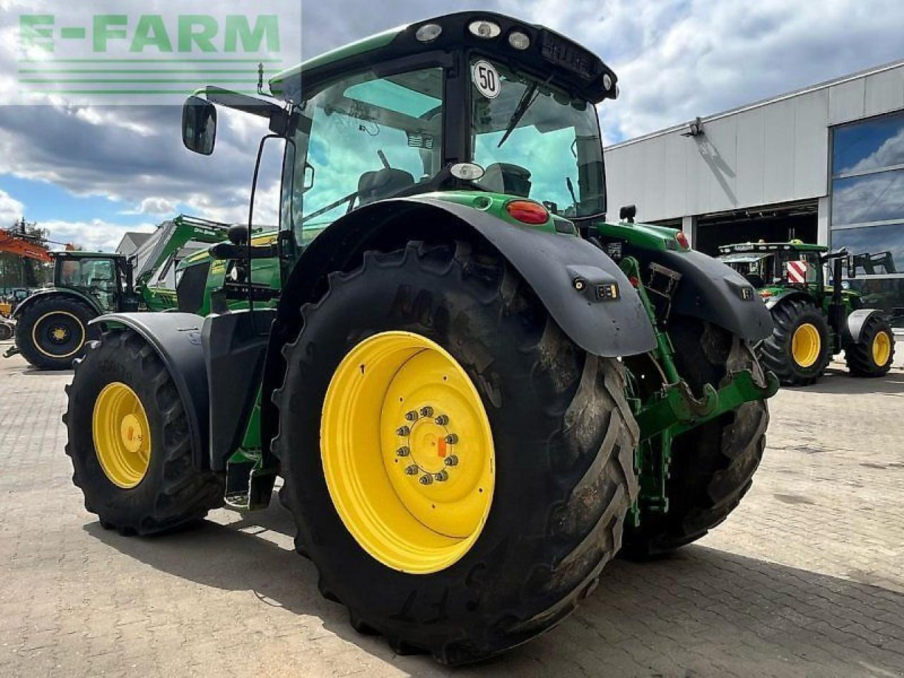 John Deere 6190r - Farm tractor: picture 4 John Deere 6190r - Farm tractor: picture 4
