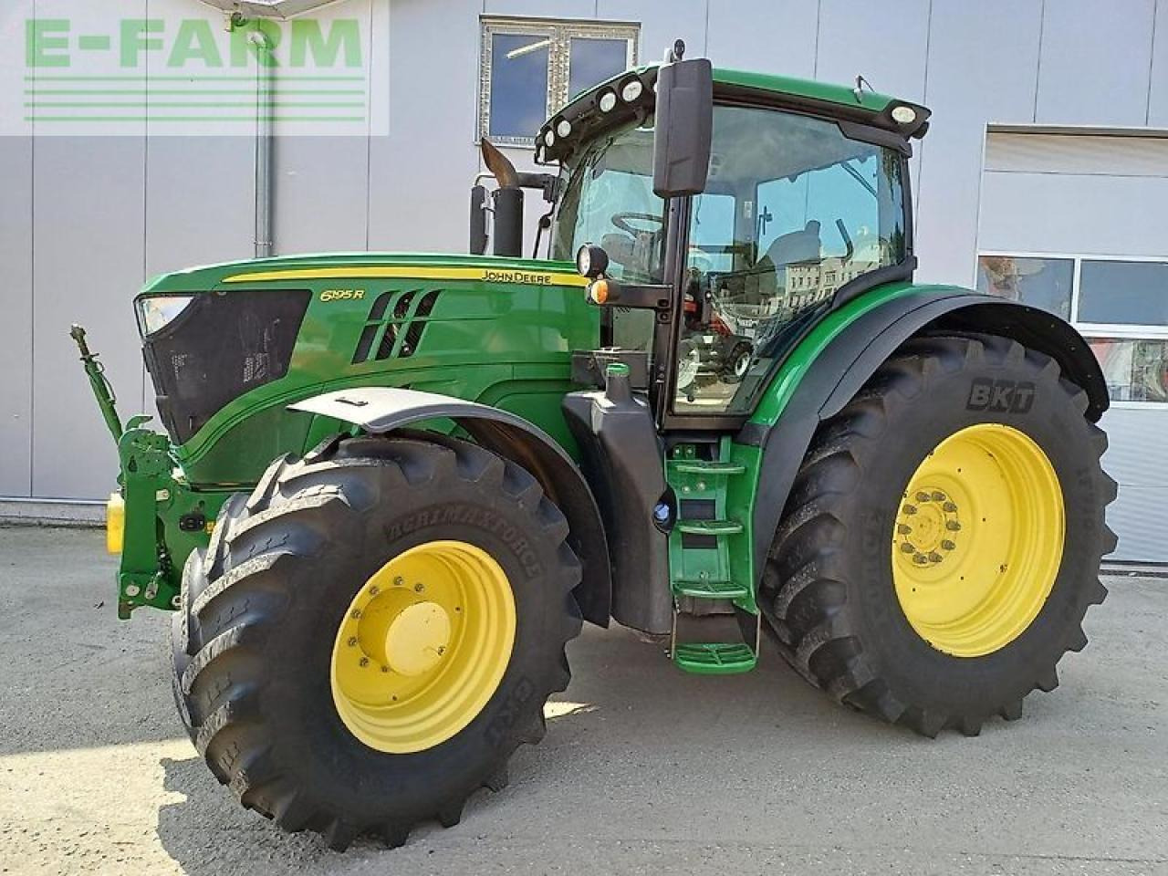 John Deere 6195r - Farm tractor: picture 3 John Deere 6195r - Farm tractor: picture 3