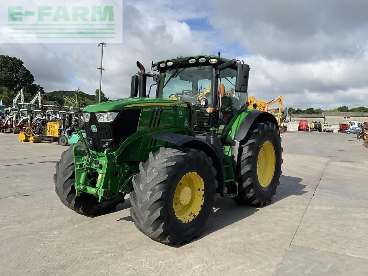 John Deere 6195r tractor (st23689) - Farm tractor: picture 4 John Deere 6195r tractor (st23689) - Farm tractor: picture 4