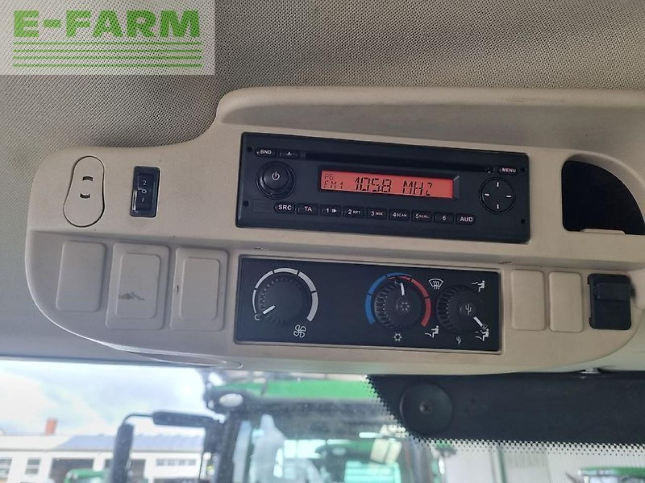 John Deere 6210r my14 dd 40 - Farm tractor: picture 5 John Deere 6210r my14 dd 40 - Farm tractor: picture 5