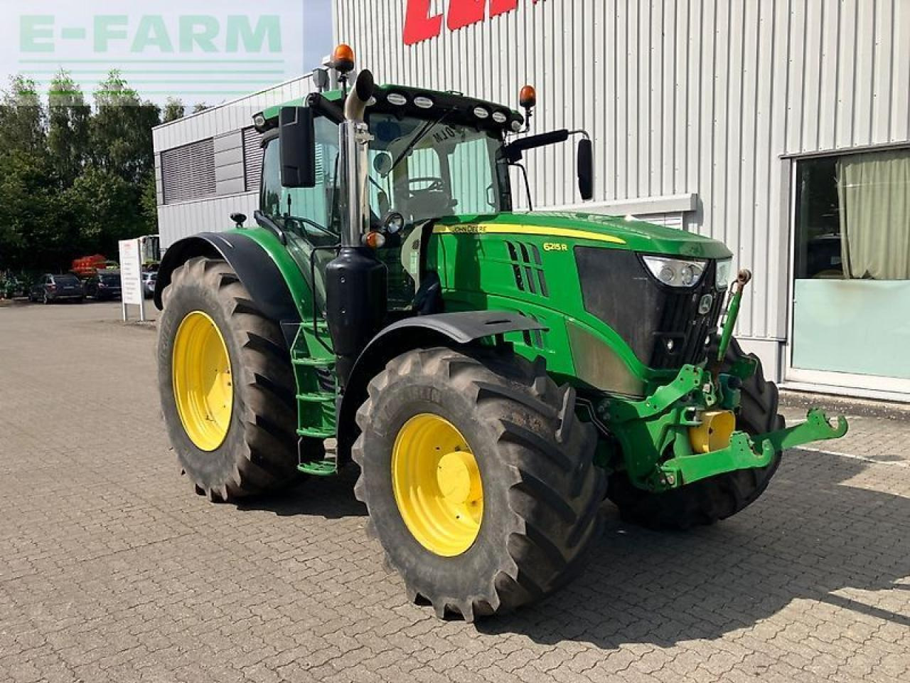 John Deere 6215 r - Farm tractor: picture 3 John Deere 6215 r - Farm tractor: picture 3