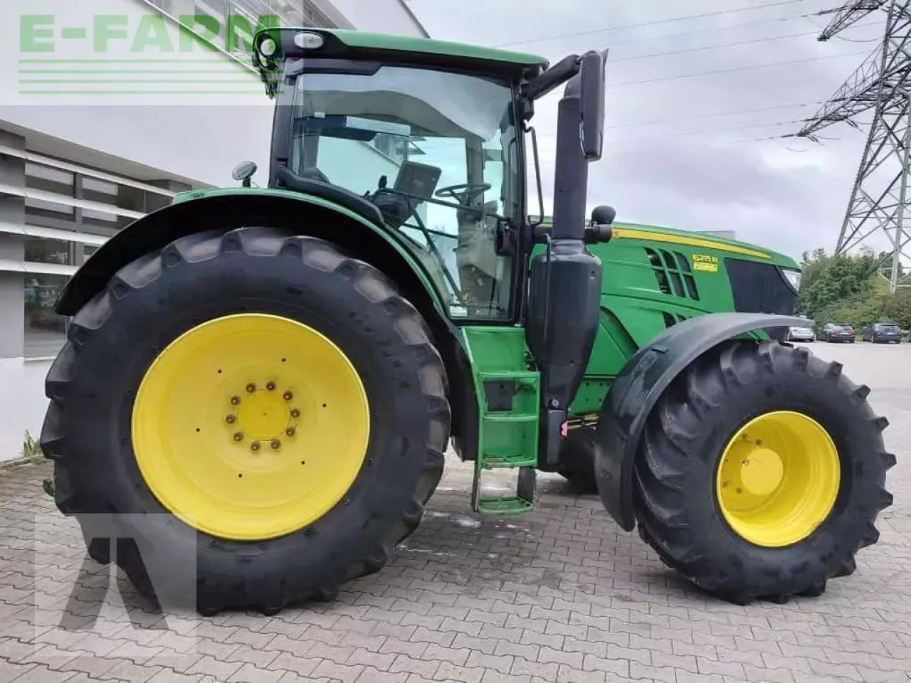 John Deere 6215r - Farm tractor: picture 3 John Deere 6215r - Farm tractor: picture 3