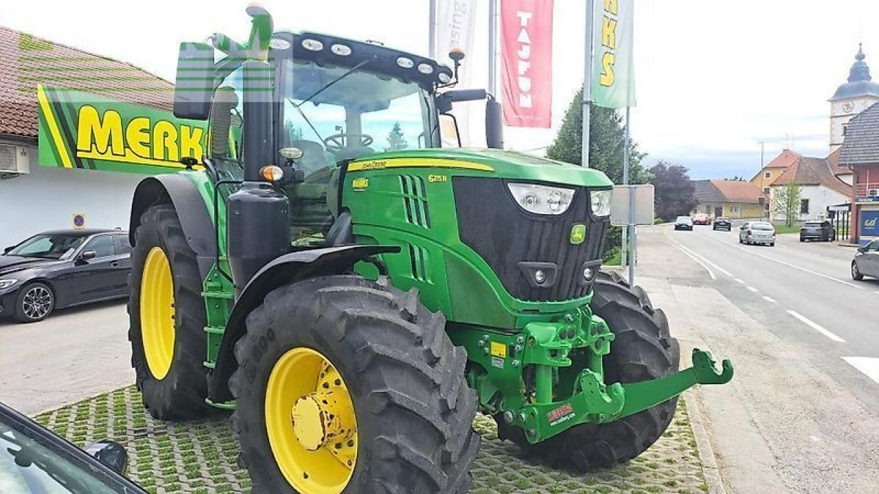 John Deere 6215r - Farm tractor: picture 3 John Deere 6215r - Farm tractor: picture 3