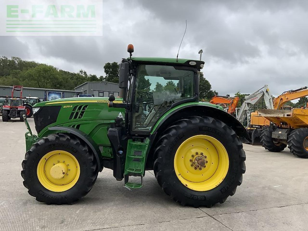 John Deere 6215r (st23802) - Farm tractor: picture 4 John Deere 6215r (st23802) - Farm tractor: picture 4