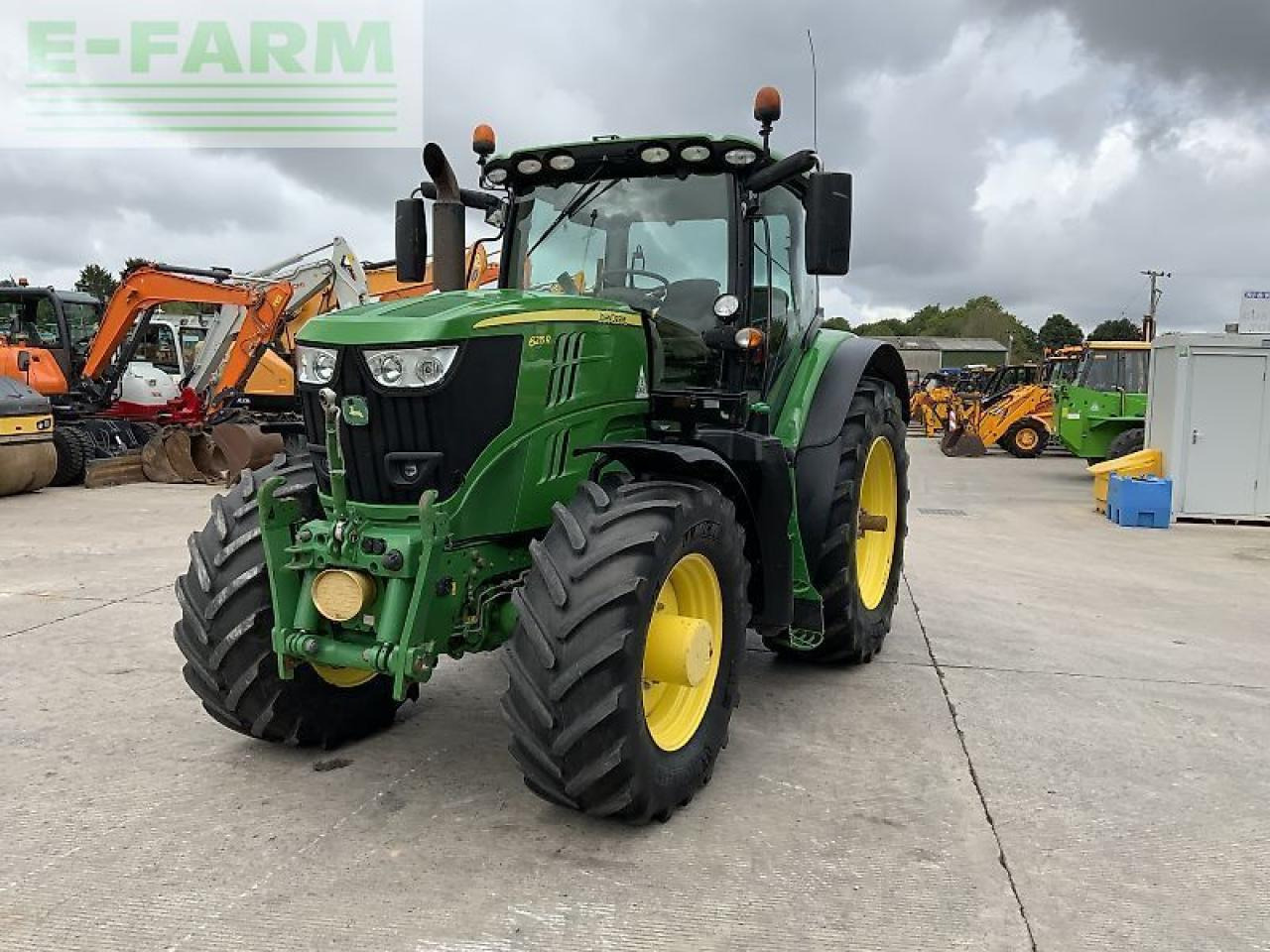 John Deere 6215r (st23802) - Farm tractor: picture 3 John Deere 6215r (st23802) - Farm tractor: picture 3