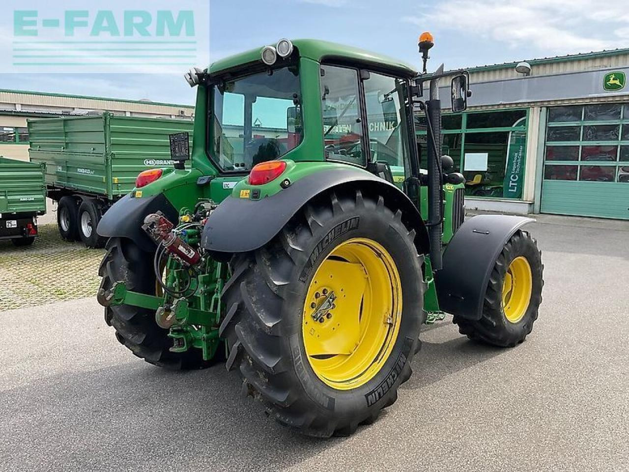John Deere 6230 premium - Farm tractor: picture 3 John Deere 6230 premium - Farm tractor: picture 3