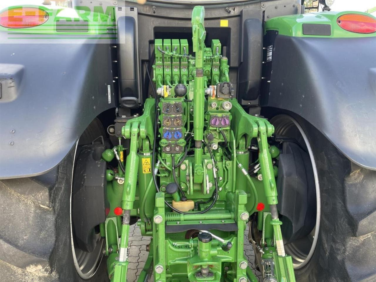 John Deere 6250r - Farm tractor: picture 5 John Deere 6250r - Farm tractor: picture 5