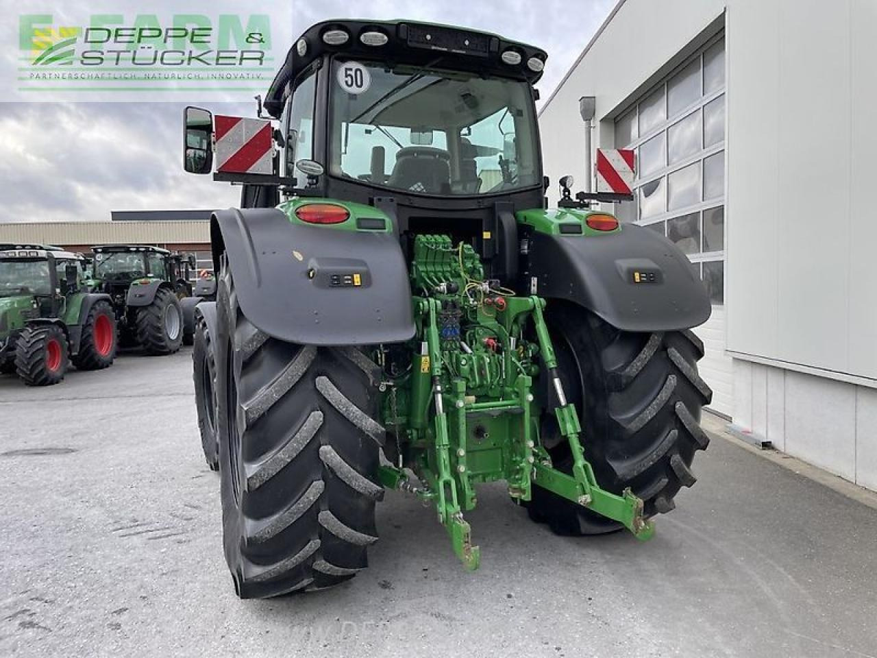 Farm tractor John Deere 6250r: picture 10