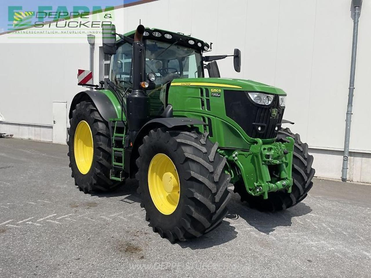 John Deere 6250r - Farm tractor: picture 4 John Deere 6250r - Farm tractor: picture 4