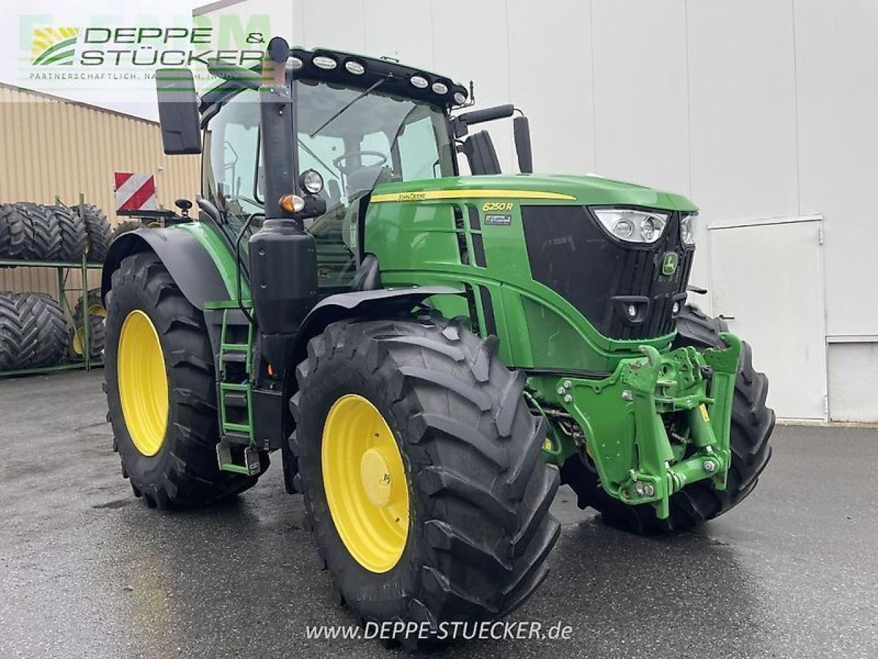 John Deere 6250r - Farm tractor: picture 4 John Deere 6250r - Farm tractor: picture 4