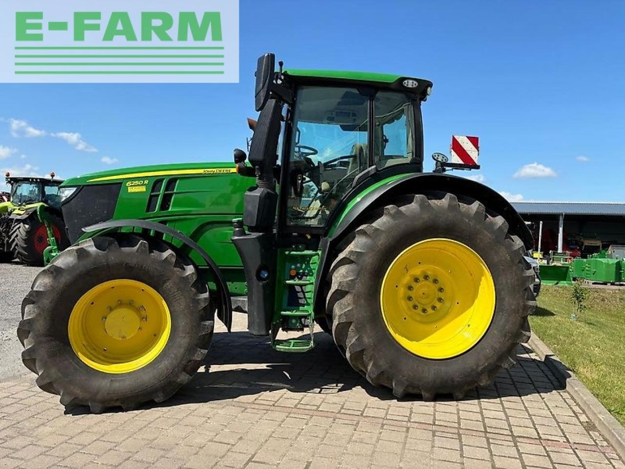 John Deere 6250r - Farm tractor: picture 2 John Deere 6250r - Farm tractor: picture 2