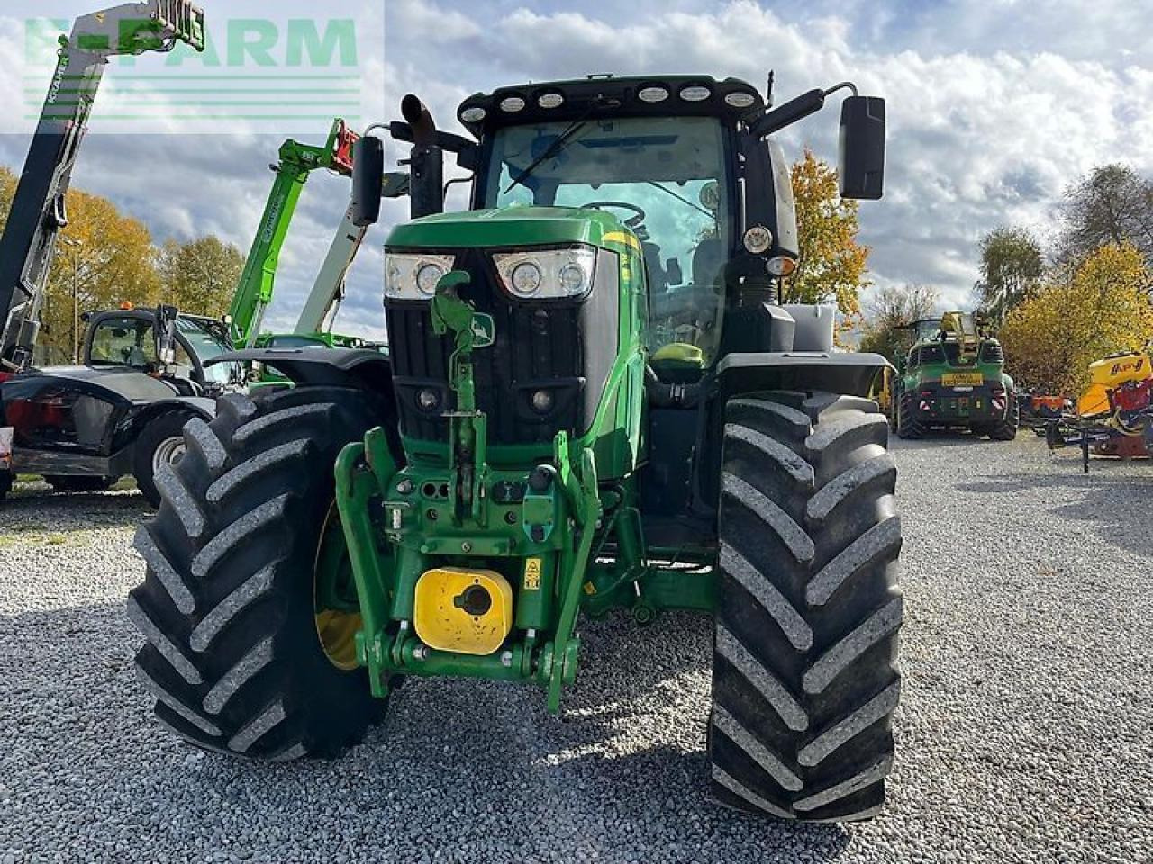 John Deere 6250r - Farm tractor: picture 3 John Deere 6250r - Farm tractor: picture 3