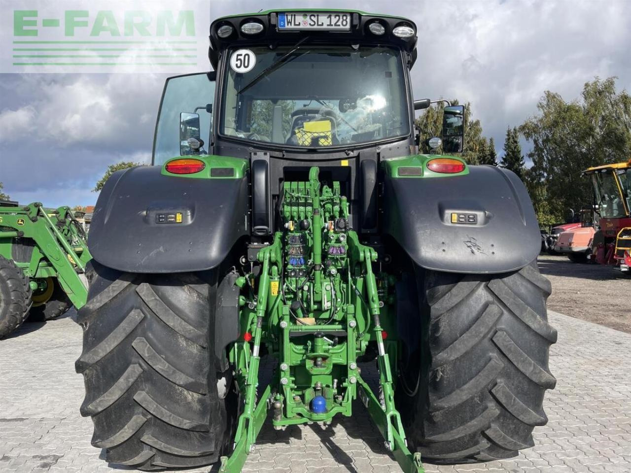 John Deere 6250r - Farm tractor: picture 4 John Deere 6250r - Farm tractor: picture 4