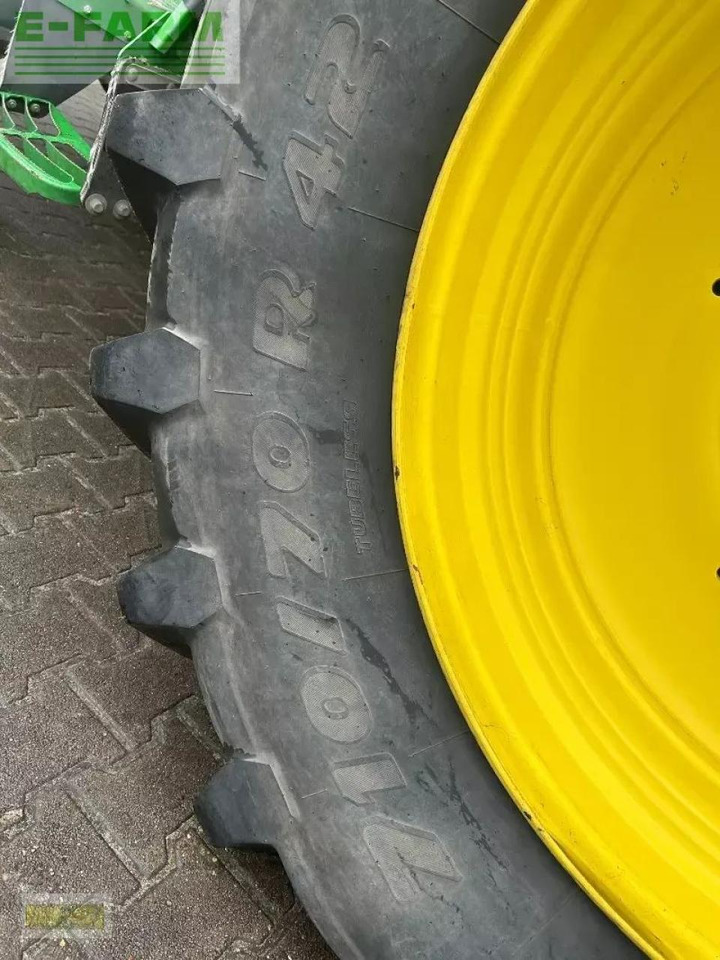 John Deere 6250r - Farm tractor: picture 3 John Deere 6250r - Farm tractor: picture 3