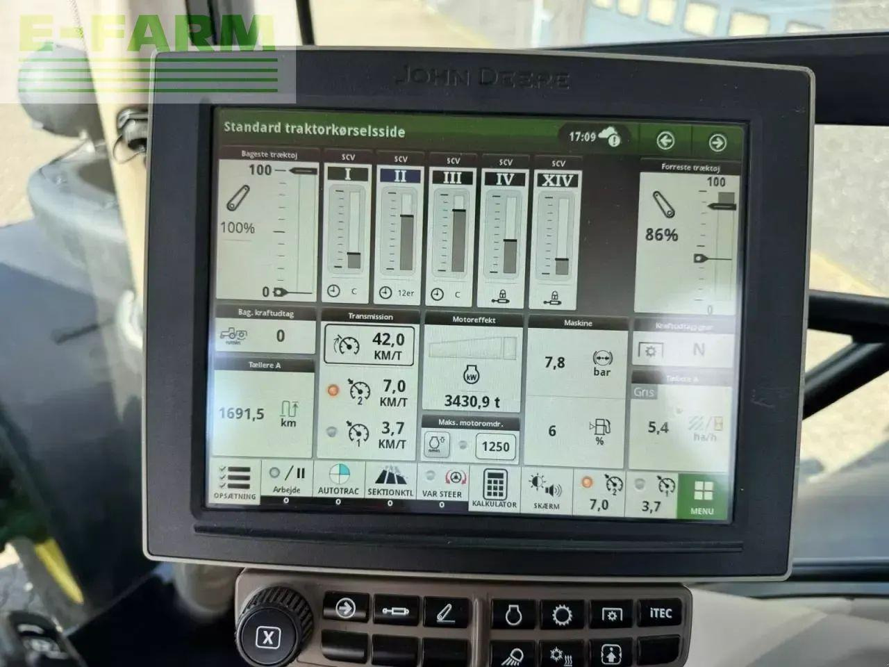 John Deere 6250r - Farm tractor: picture 5 John Deere 6250r - Farm tractor: picture 5