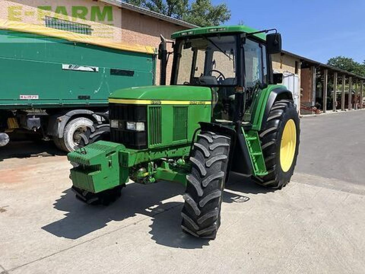 John Deere 6910 tls, powr quad - Farm tractor: picture 2 John Deere 6910 tls, powr quad - Farm tractor: picture 2