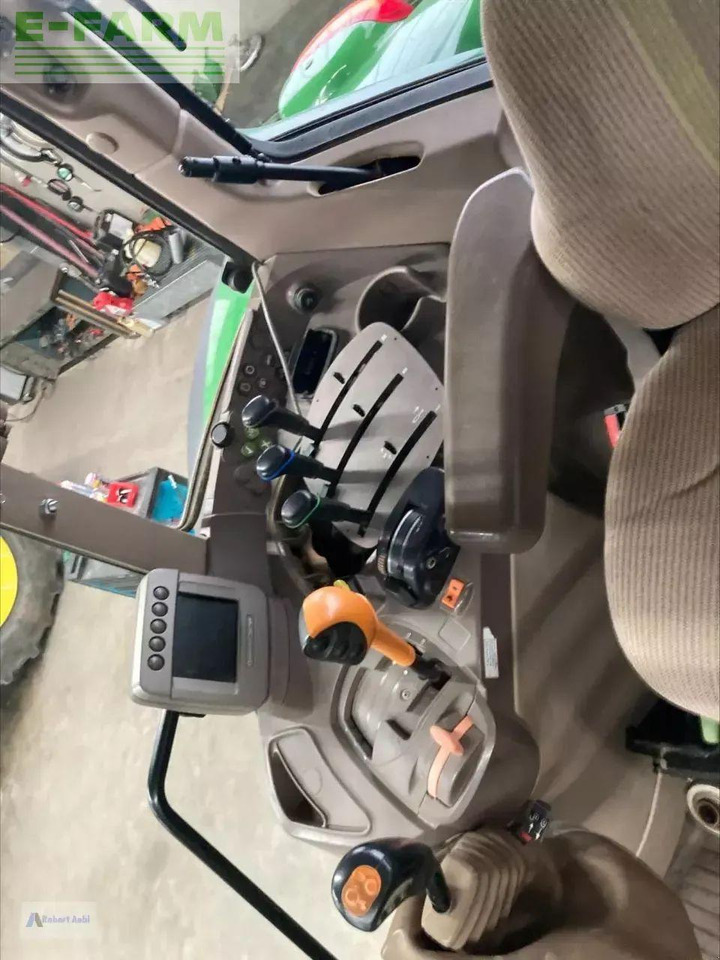 John Deere 6930 premium - Farm tractor: picture 3 John Deere 6930 premium - Farm tractor: picture 3