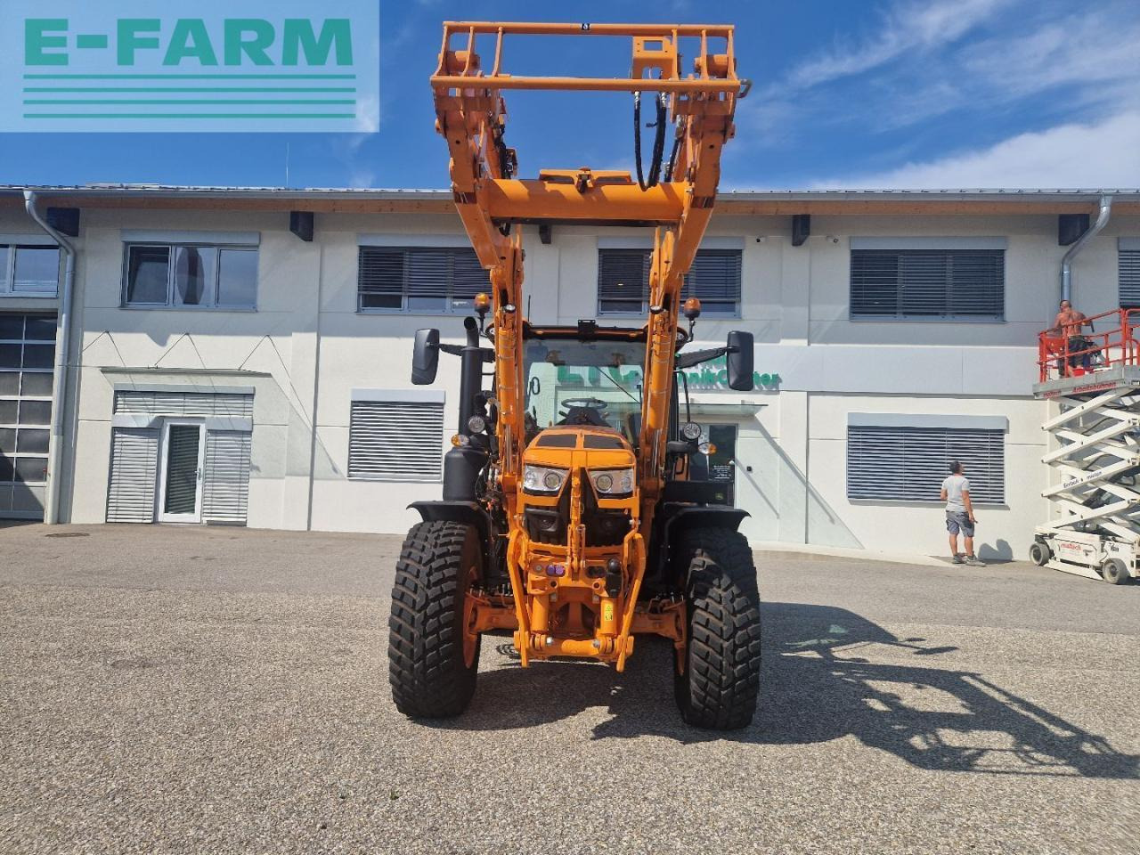 John Deere 6R 150 - Farm tractor: picture 3 John Deere 6R 150 - Farm tractor: picture 3