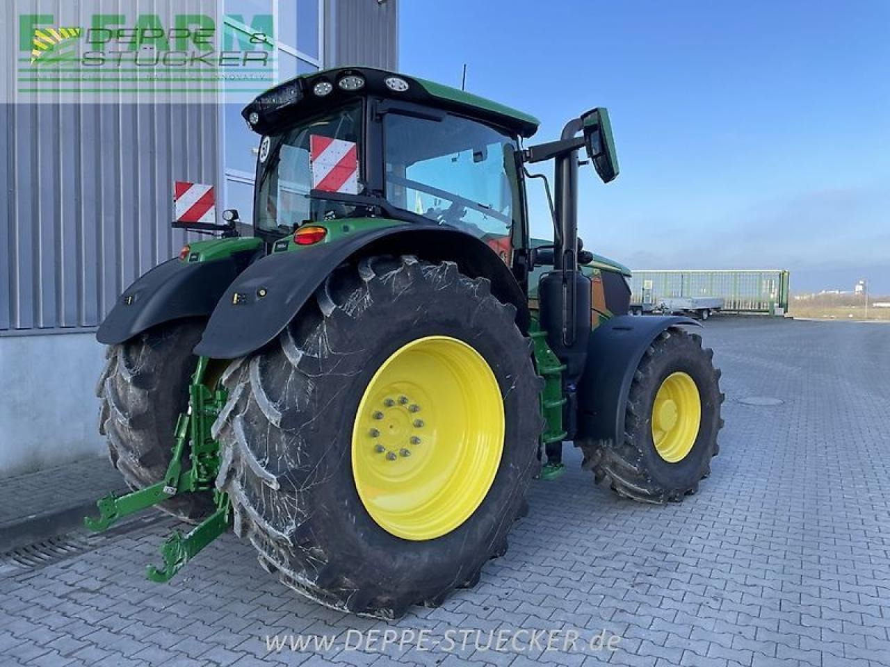 John Deere 6r 175 - Farm tractor: picture 2 John Deere 6r 175 - Farm tractor: picture 2