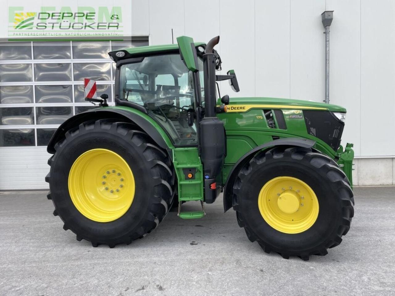 John Deere 6r 175 - Farm tractor: picture 4 John Deere 6r 175 - Farm tractor: picture 4