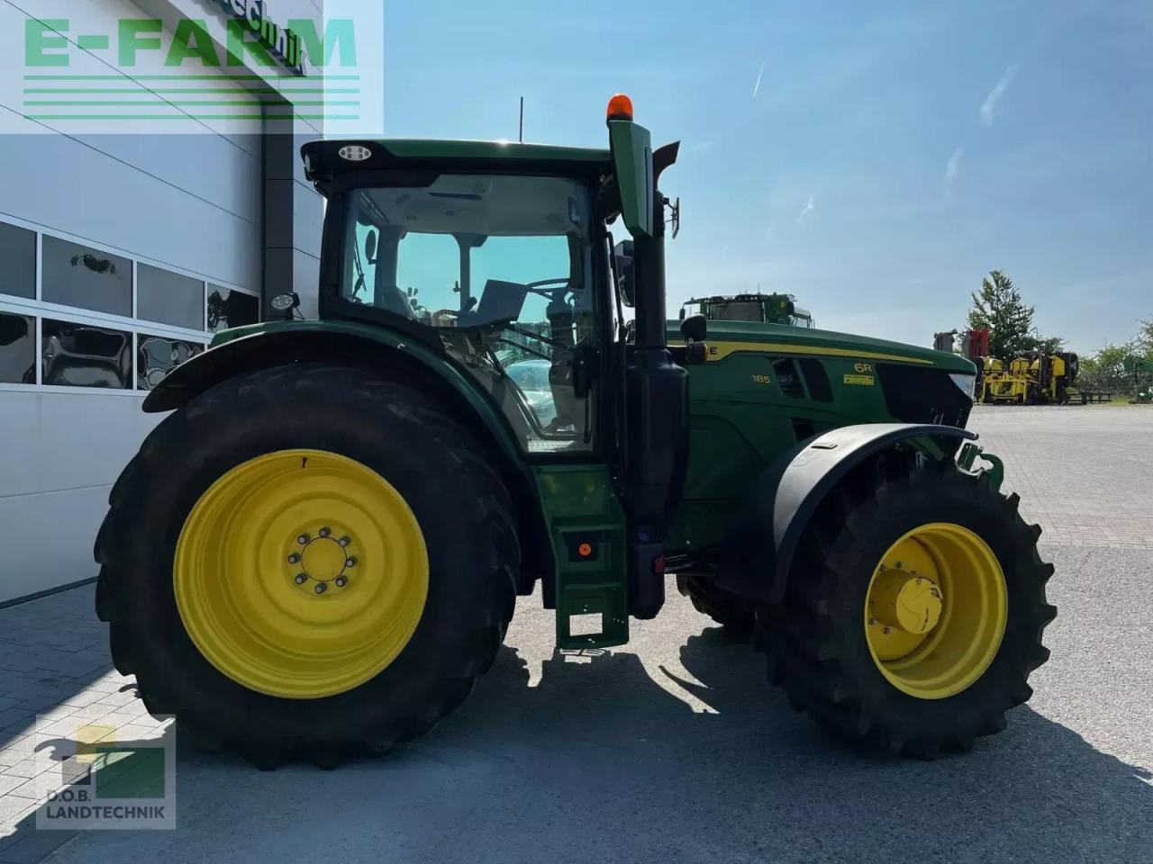 John Deere 6r 185 - Farm tractor: picture 3 John Deere 6r 185 - Farm tractor: picture 3