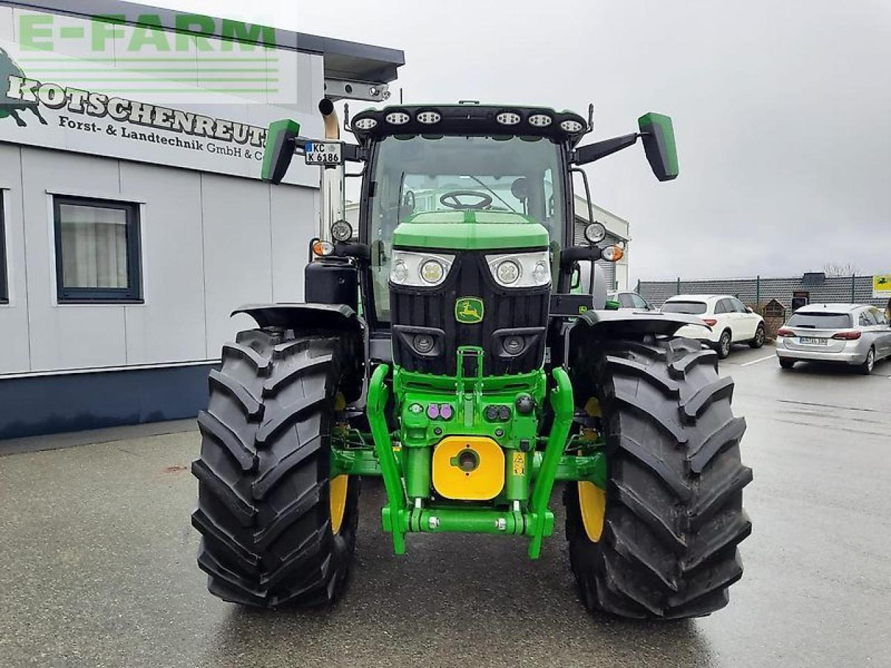 John Deere 6r 185 - Farm tractor: picture 2 John Deere 6r 185 - Farm tractor: picture 2