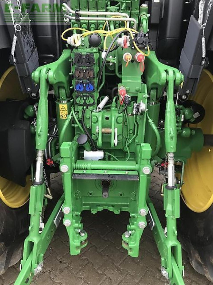 John Deere 6r 195 - Farm tractor: picture 5 John Deere 6r 195 - Farm tractor: picture 5