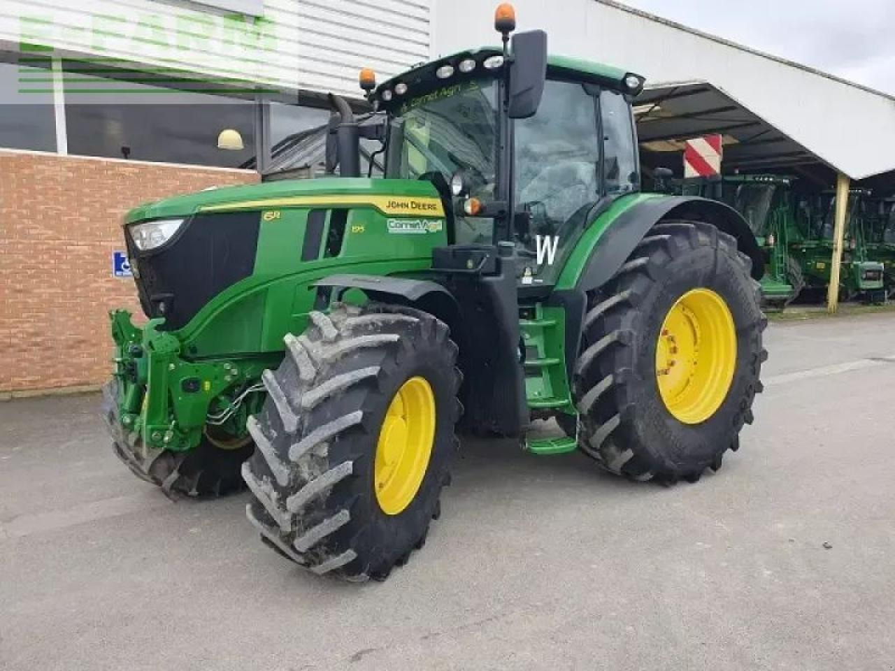 John Deere 6r 195 - Farm tractor: picture 1 John Deere 6r 195 - Farm tractor: picture 1