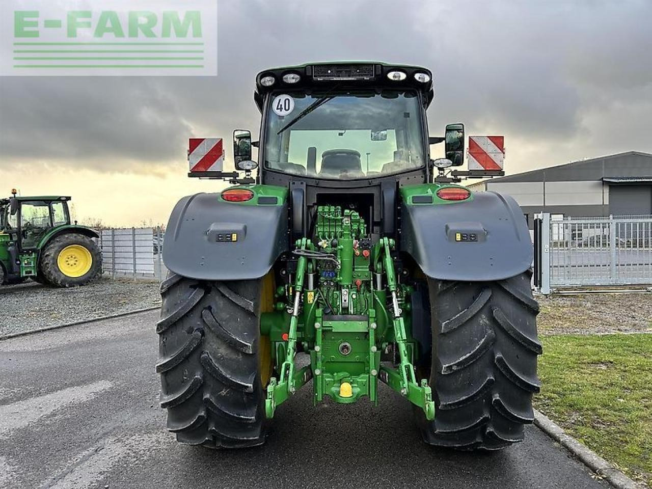 John Deere 6r 250 - Farm tractor: picture 5 John Deere 6r 250 - Farm tractor: picture 5