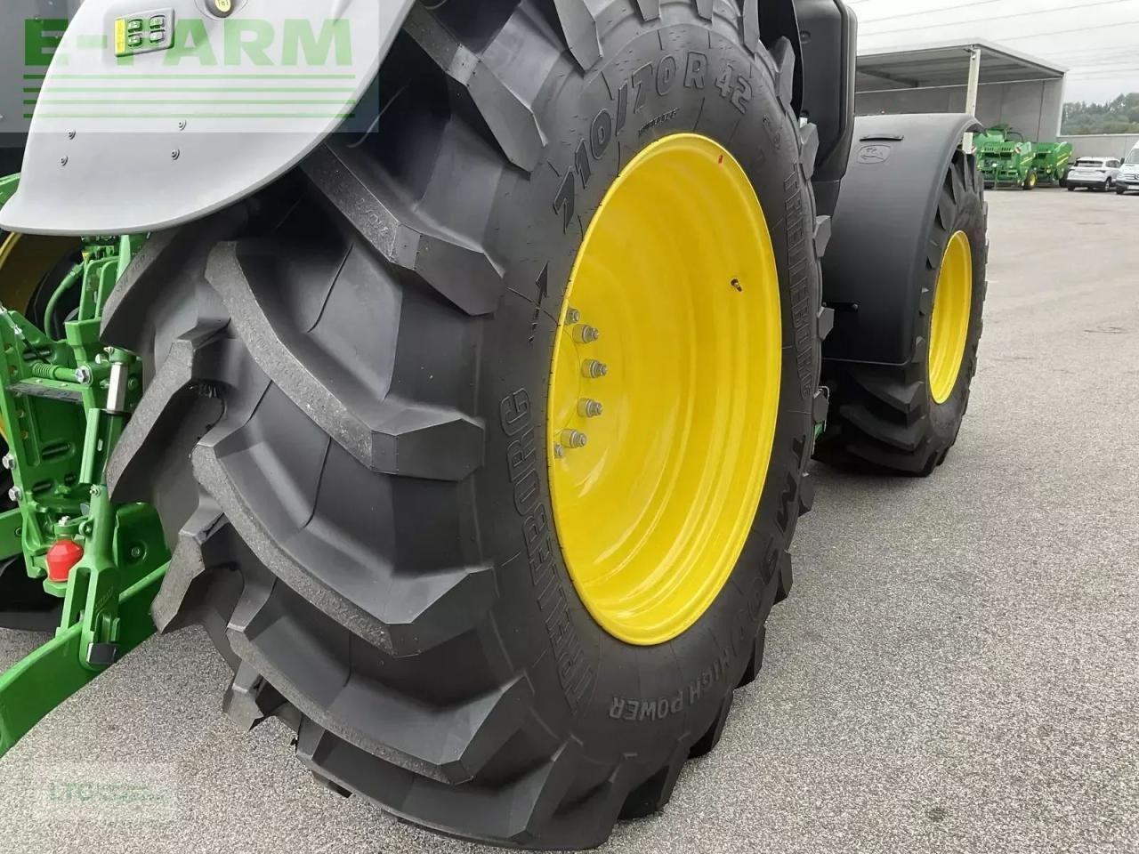 Farm tractor John Deere 6r 250: picture 15