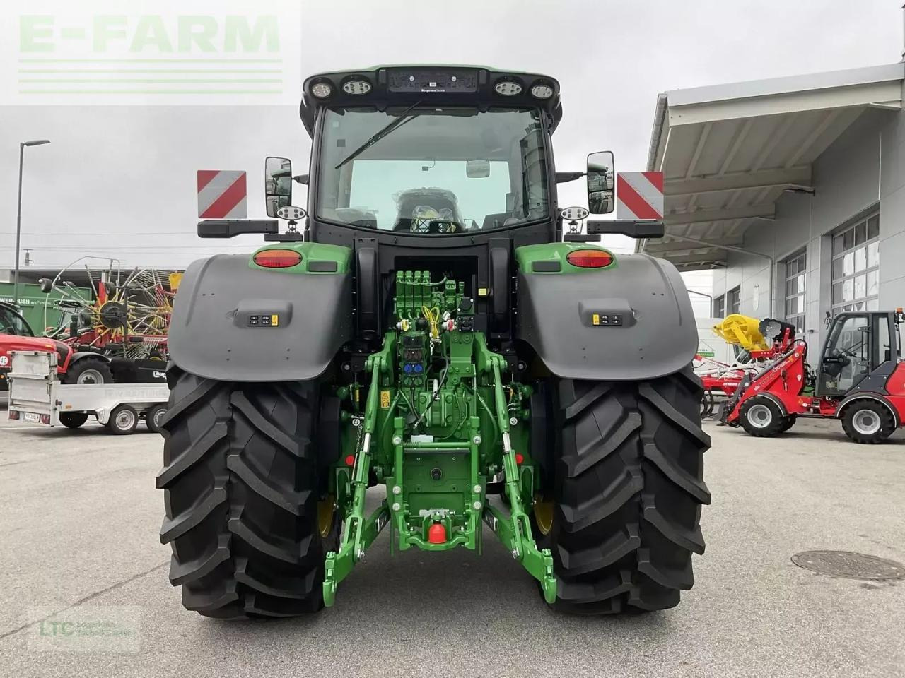 Farm tractor John Deere 6r 250: picture 8