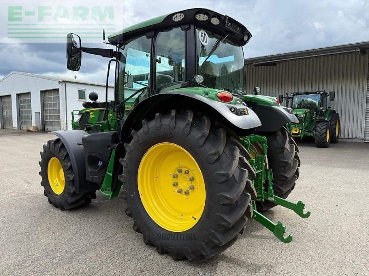 John Deere 6r130 - Farm tractor: picture 3 John Deere 6r130 - Farm tractor: picture 3