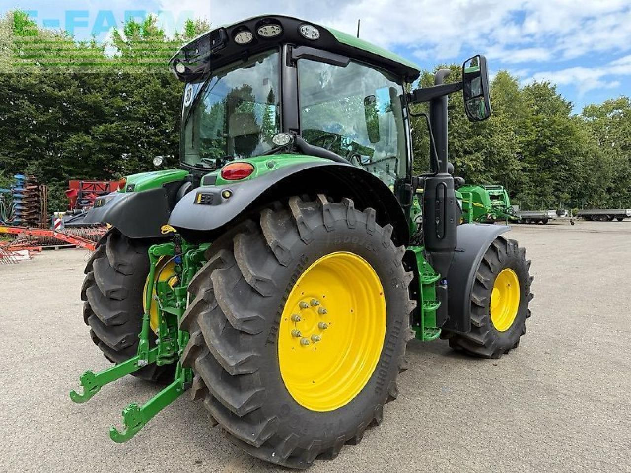 John Deere 6r130 - Farm tractor: picture 5 John Deere 6r130 - Farm tractor: picture 5