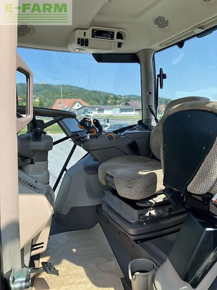 John Deere 6r150 - Farm tractor: picture 2 John Deere 6r150 - Farm tractor: picture 2