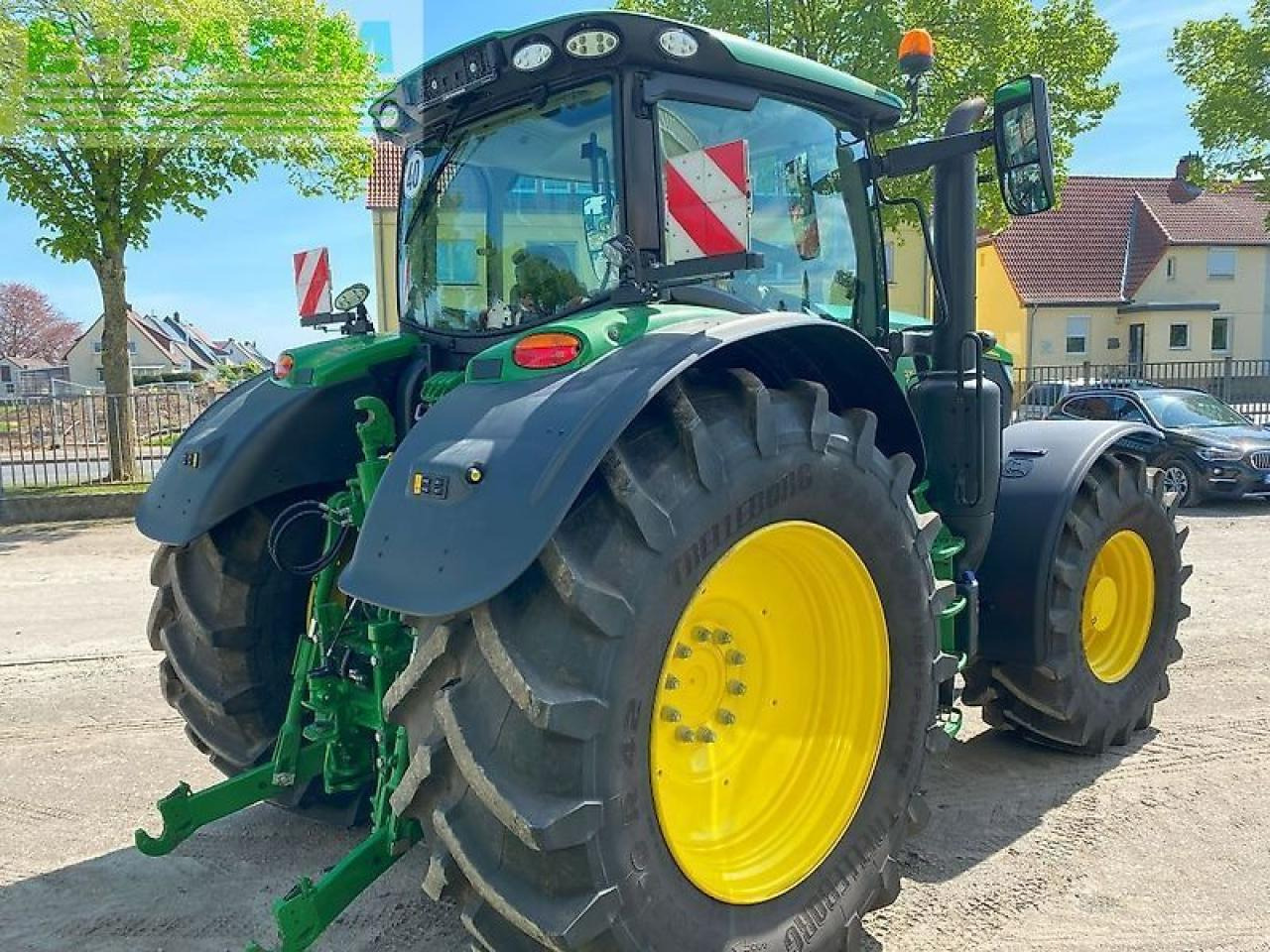 John Deere 6r215 - Farm tractor: picture 3 John Deere 6r215 - Farm tractor: picture 3