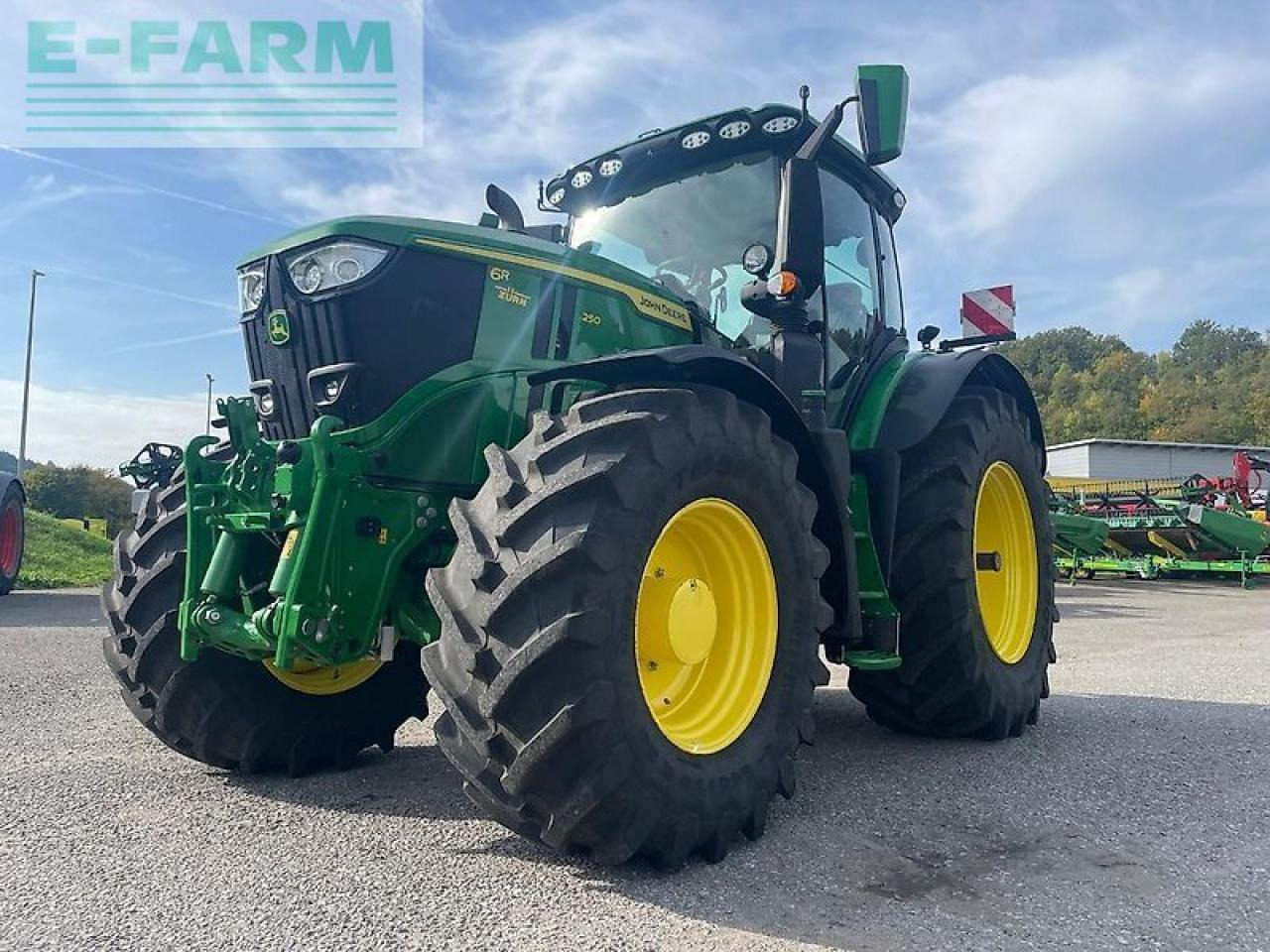 John Deere 6r250 / 6r 250 - Farm tractor: picture 2 John Deere 6r250 / 6r 250 - Farm tractor: picture 2