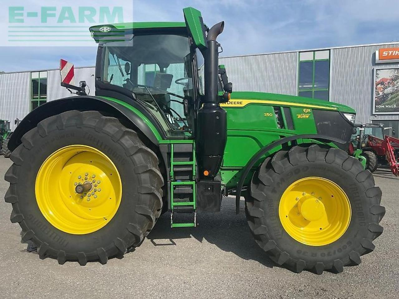 John Deere 6r250 / 6r 250 - Farm tractor: picture 4 John Deere 6r250 / 6r 250 - Farm tractor: picture 4