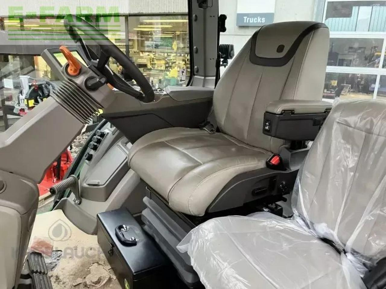 Farm tractor John Deere 7 r 290: picture 17 Farm tractor John Deere 7 r 290: picture 17