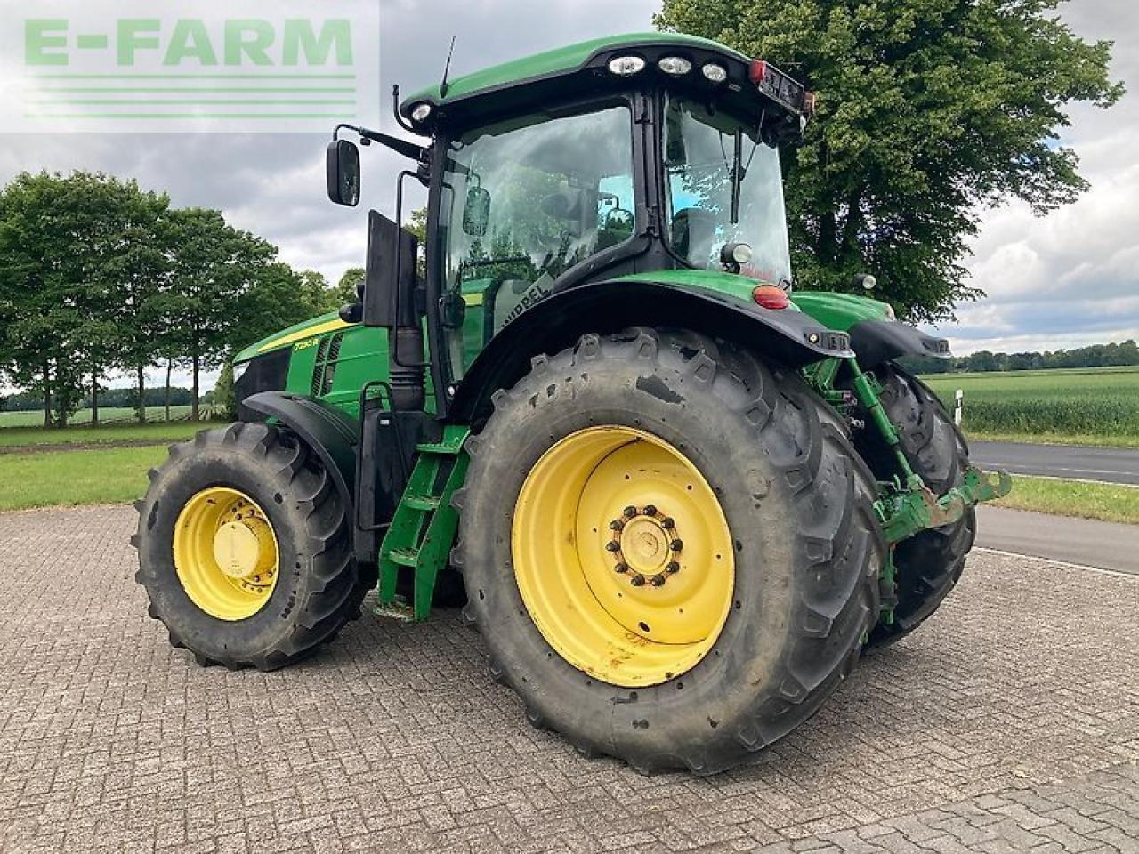 John Deere 7230r - Farm tractor: picture 5 John Deere 7230r - Farm tractor: picture 5