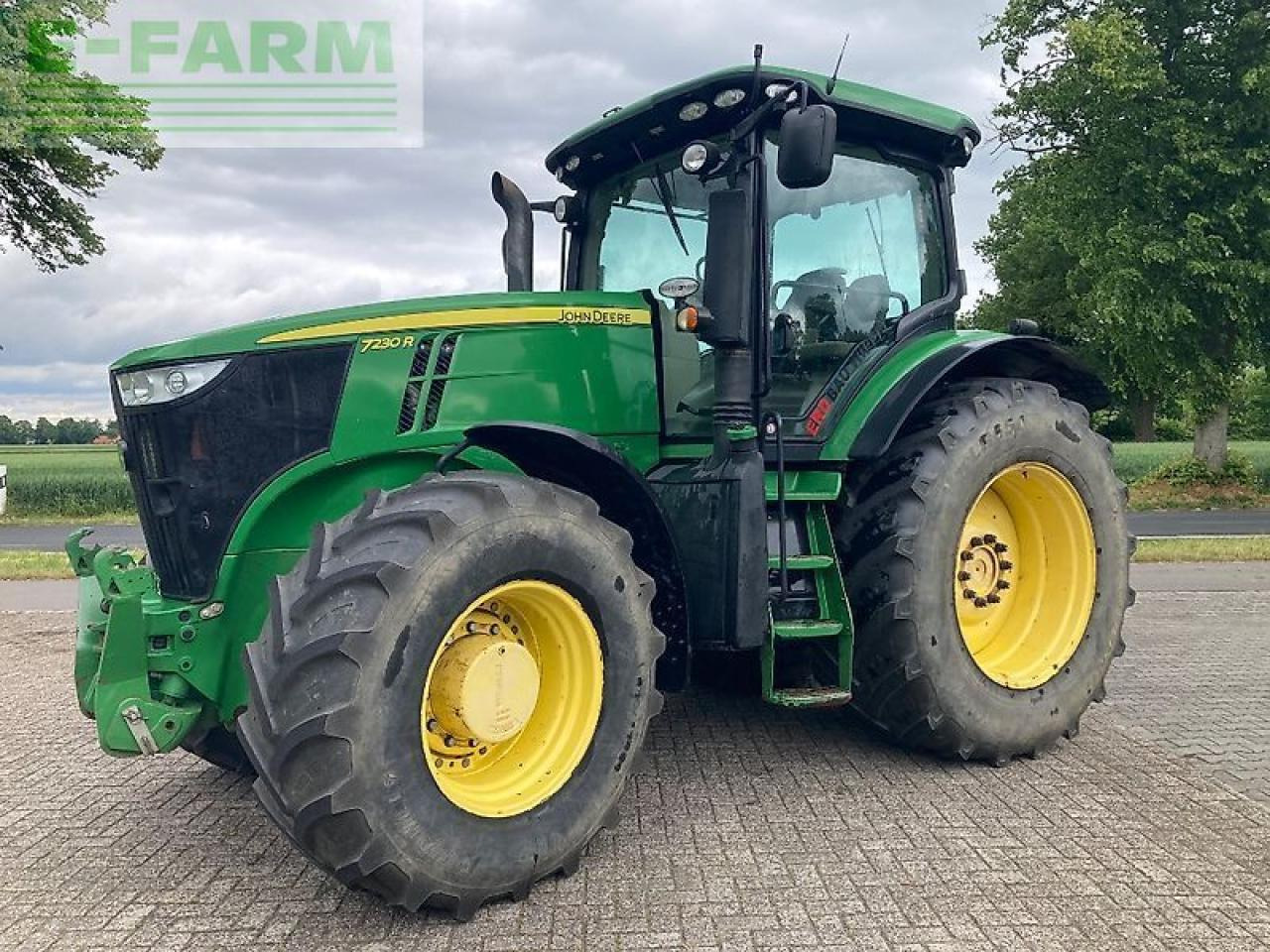 John Deere 7230r - Farm tractor: picture 4 John Deere 7230r - Farm tractor: picture 4