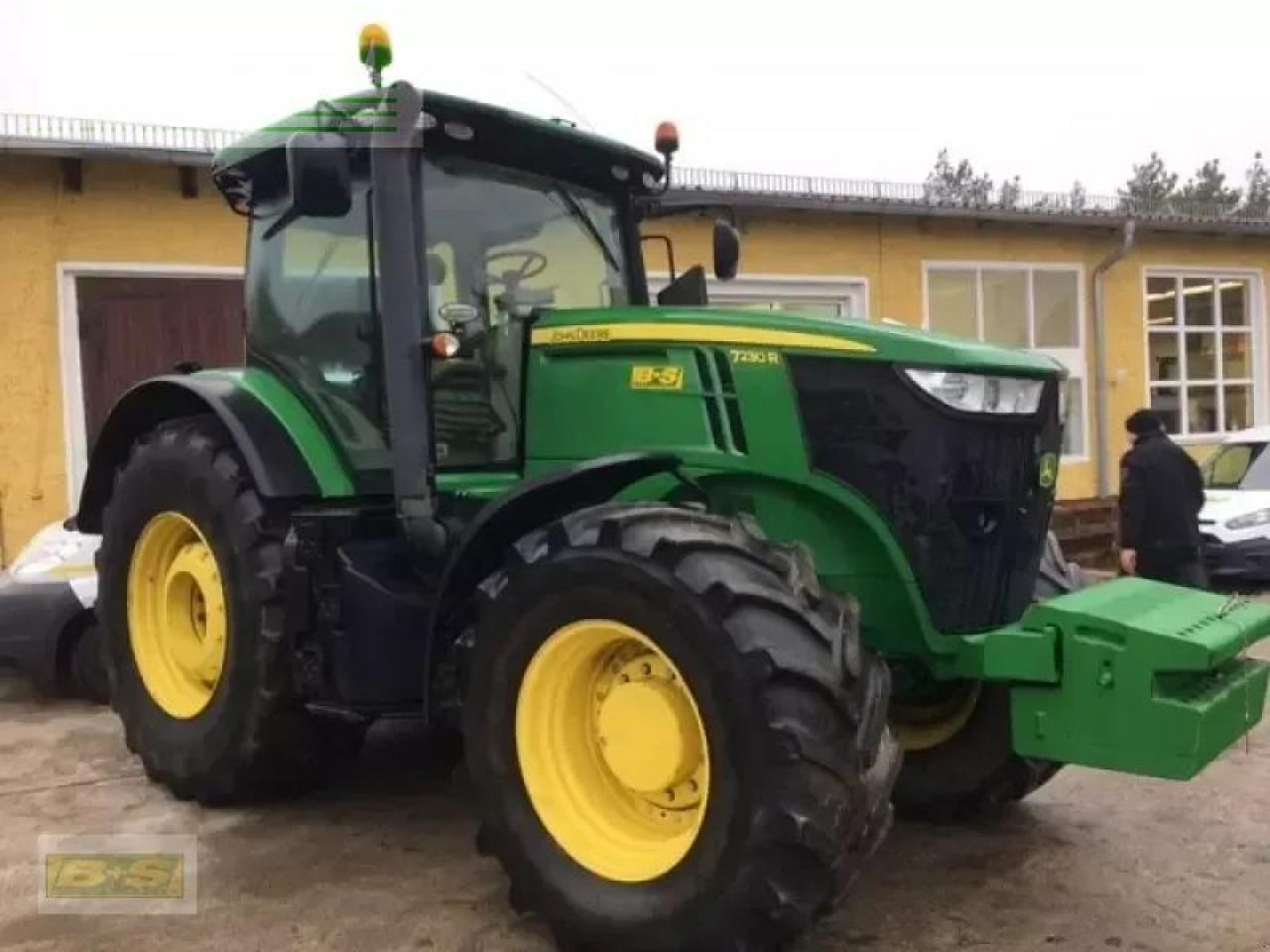 John Deere 7230r - Farm tractor: picture 4 John Deere 7230r - Farm tractor: picture 4
