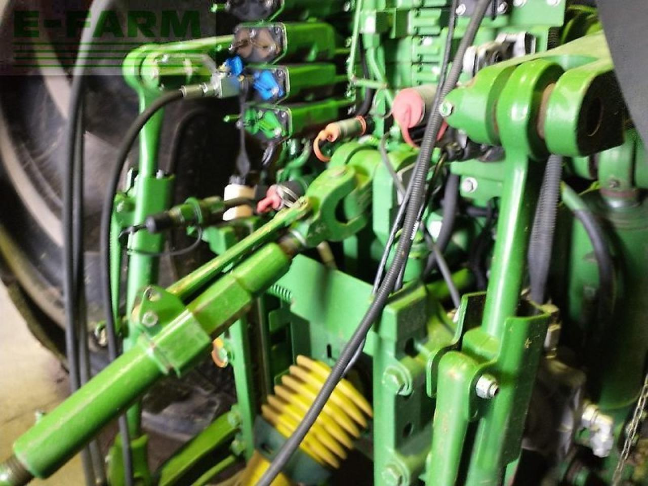 John Deere 7310r my17 ap 40 - Farm tractor: picture 2 John Deere 7310r my17 ap 40 - Farm tractor: picture 2